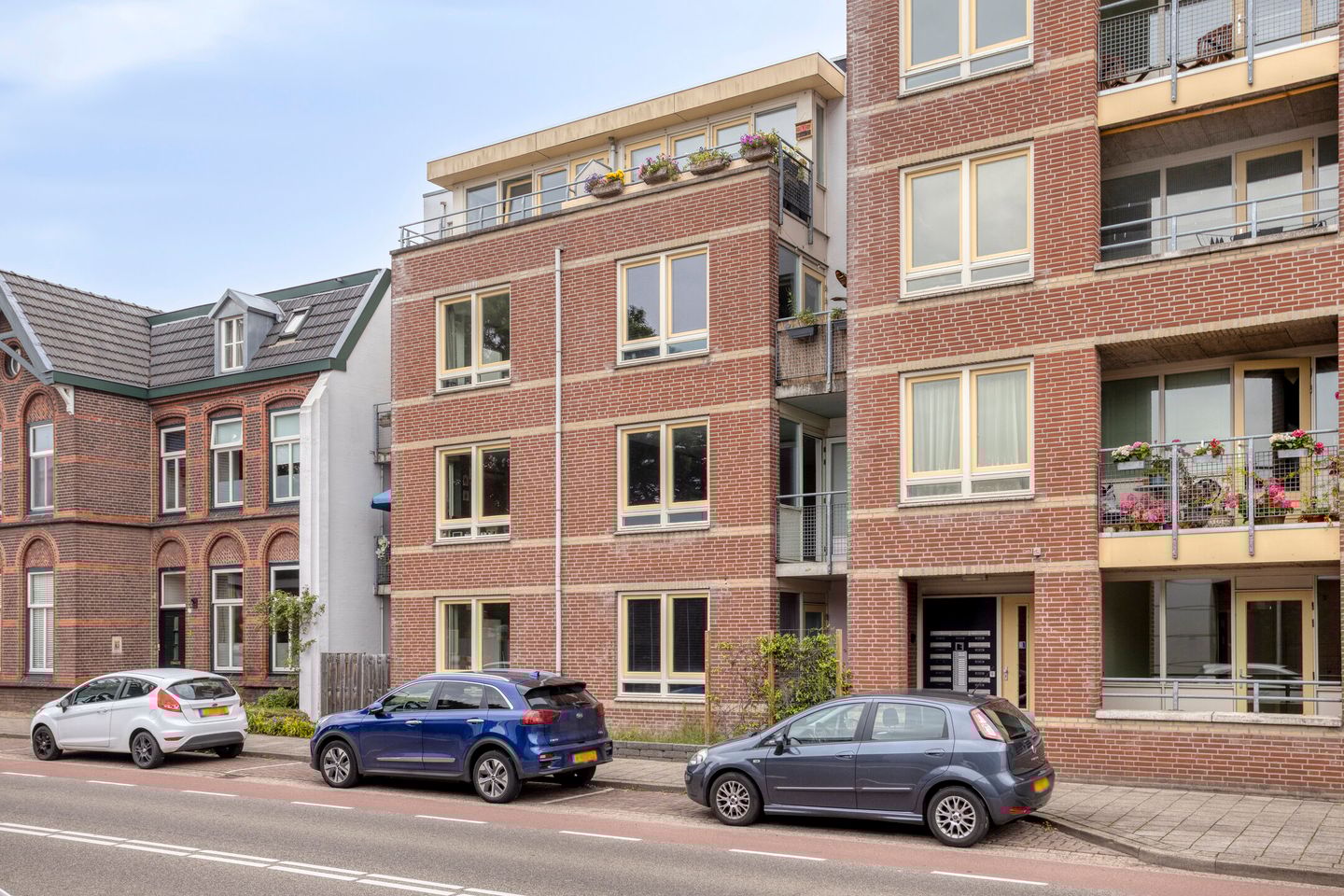 Photo 34 of Spoorstraat 5-F