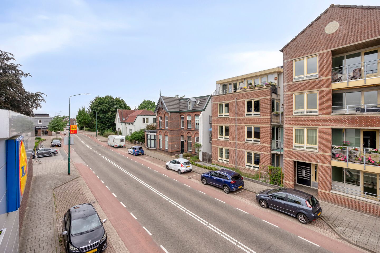 Photo 35 of Spoorstraat 5-F