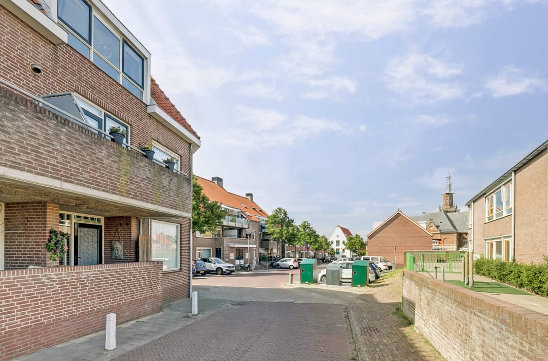 Foto 38 van Secretaris Varkevisserstraat 172