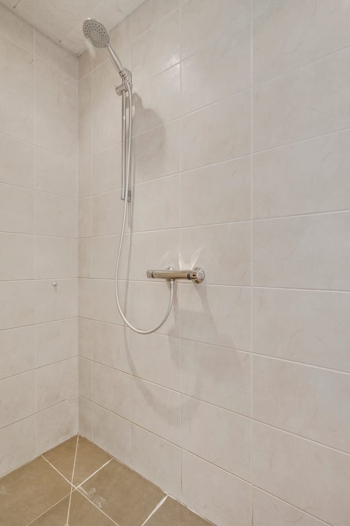 Photo 17 of Schoolstraat 9