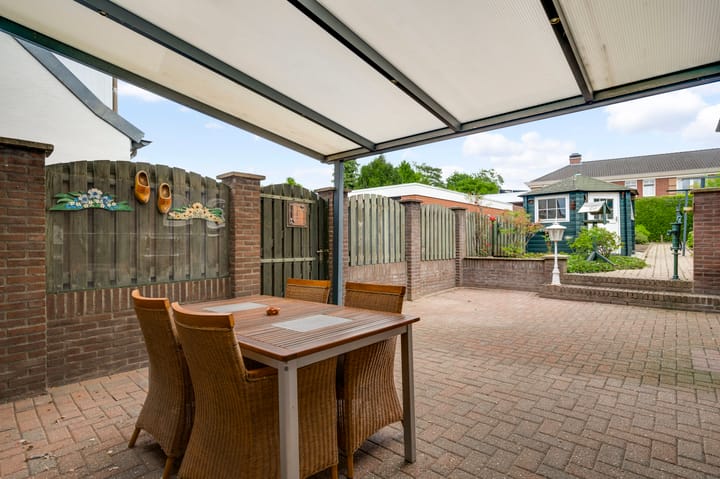 Photo 20 of Schoolstraat 9