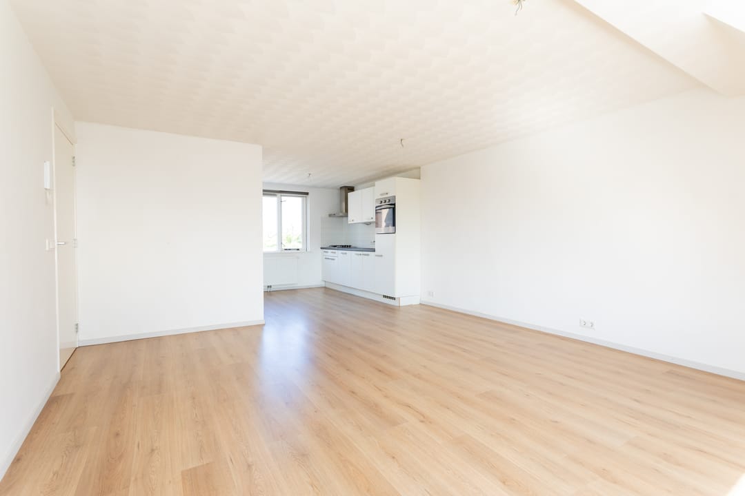 Photo 7 of Julianastraat 9-A