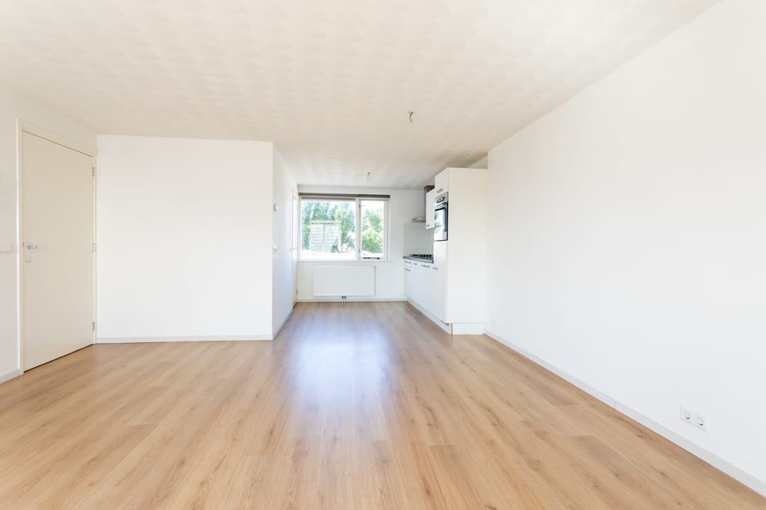 Photo 8 of Julianastraat 9-A