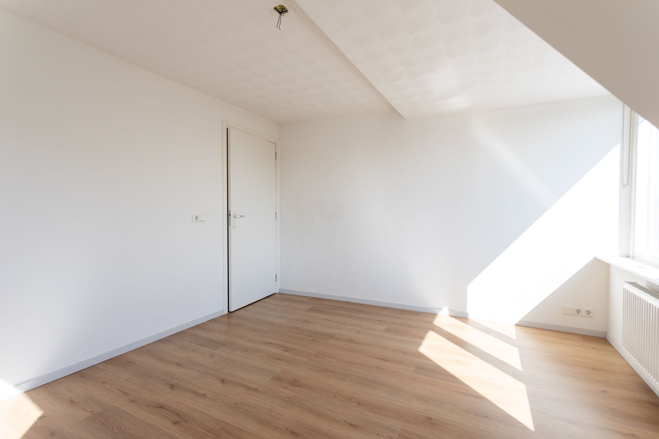 Photo 21 of Julianastraat 9-A