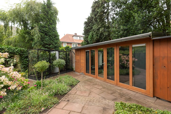 Photo 31 of Van Ostadelaan 52