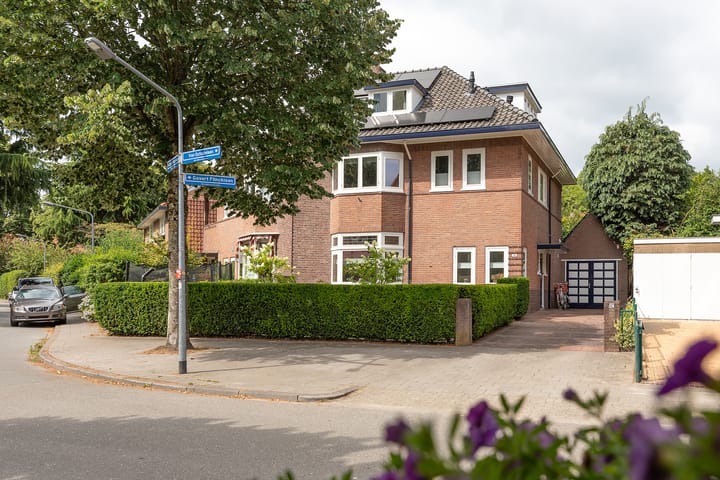 Photo 35 of Van Ostadelaan 52