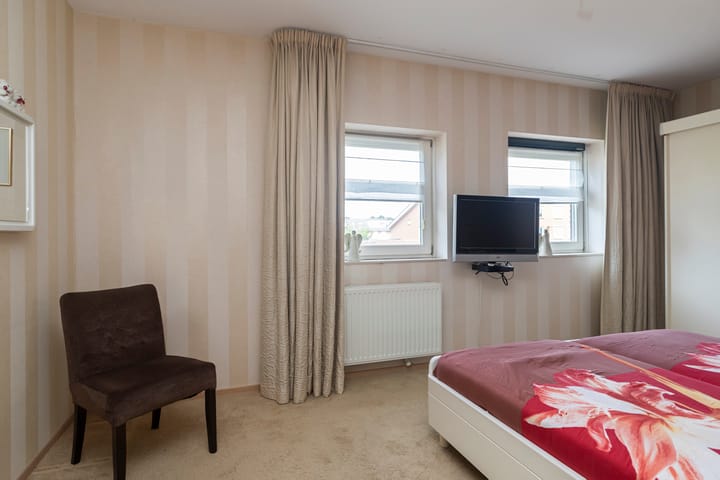 Foto 15 van Peterseliestraat 8