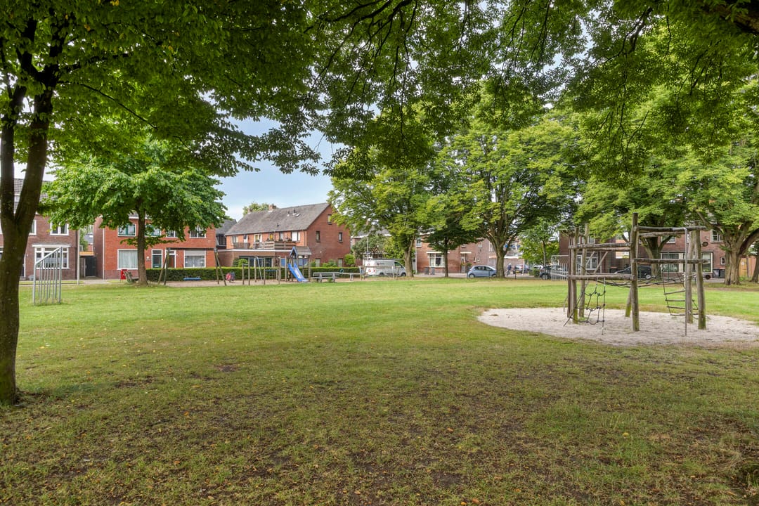 Photo 32 of Dahliastraat 48