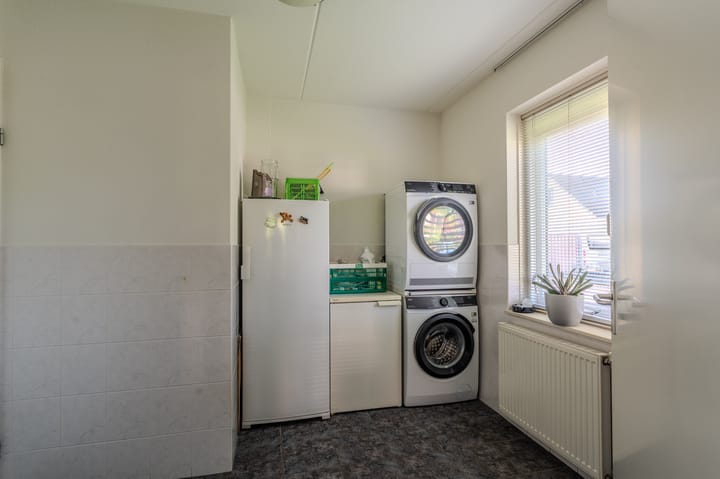 Photo 17 of Snikke 9