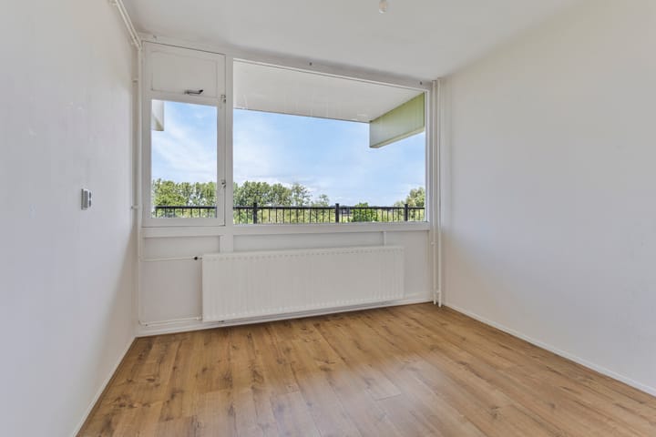 Photo 28 of Oostervenne 357