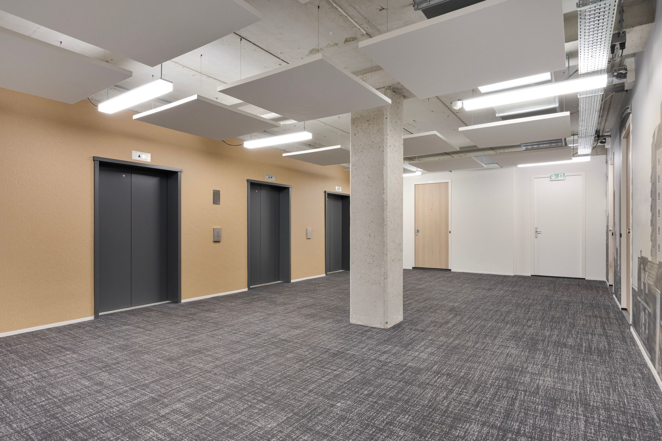 Foto 30 van Van Vollenhovenstraat 3-713