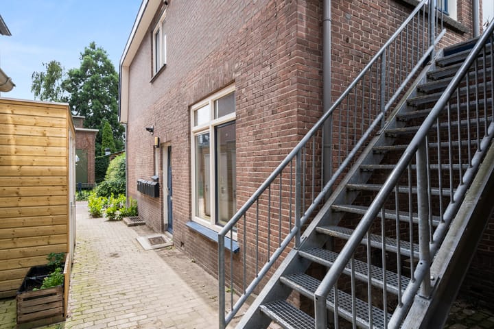 Foto 8 van Veenderweg 8-A