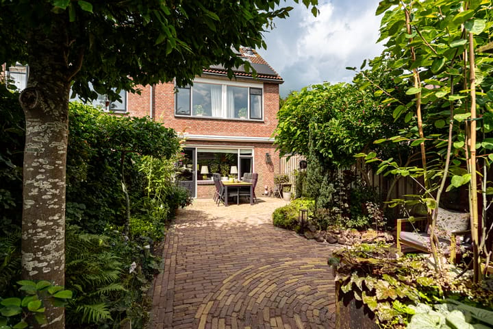 Foto 16 van van Neslaan 53