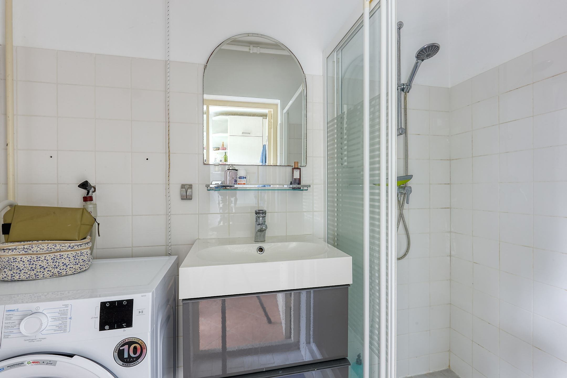 Photo 18 of Van der Haertstraat 54