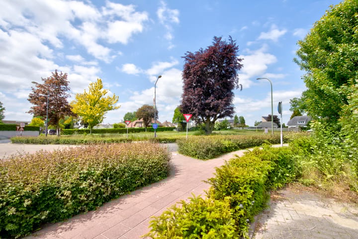 Foto 2 van Generaal Maczeklaan - Alphenseweg K2