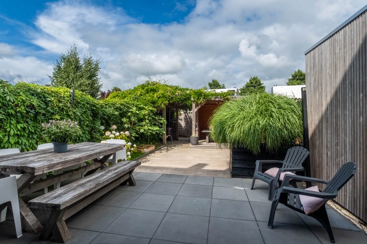 Foto 51 van Jonkvrouw 52