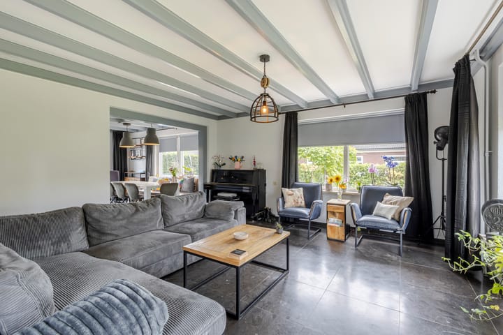 Photo 8 of Irenestraat 142