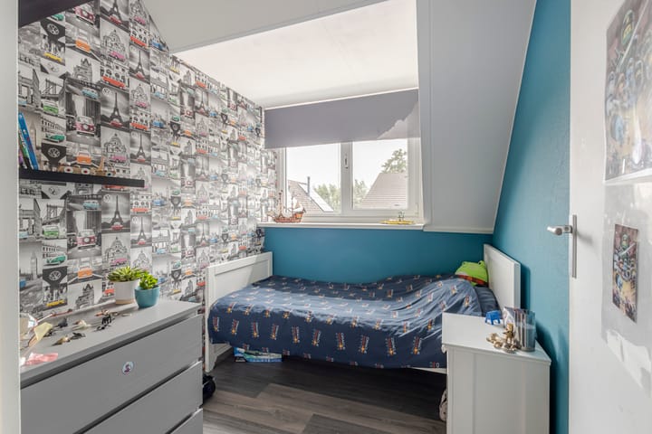 Photo 20 of Irenestraat 142