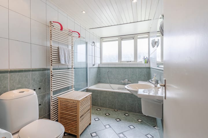 Photo 22 of Irenestraat 142