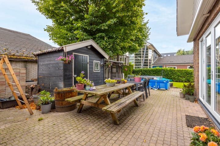 Photo 26 of Irenestraat 142