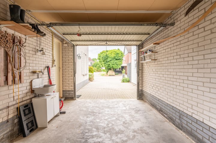 Photo 36 of De Rolle 34