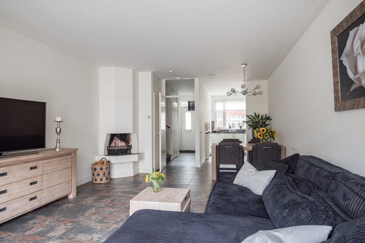 Foto 10 van Lijnbaanstraat 4