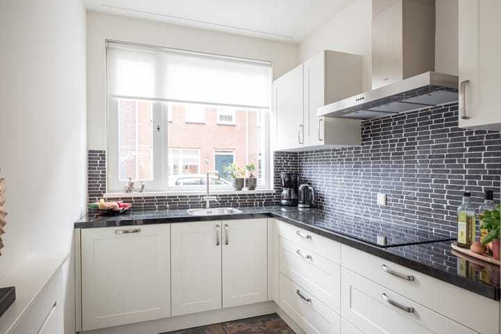 Foto 15 van Lijnbaanstraat 4