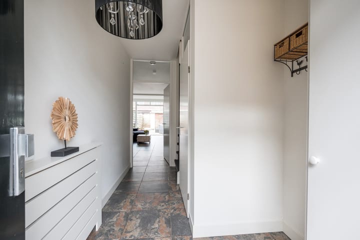 Foto 16 van Lijnbaanstraat 4