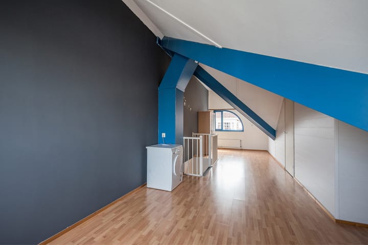 Foto 28 van Lijnbaanstraat 4