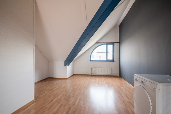 Foto 29 van Lijnbaanstraat 4