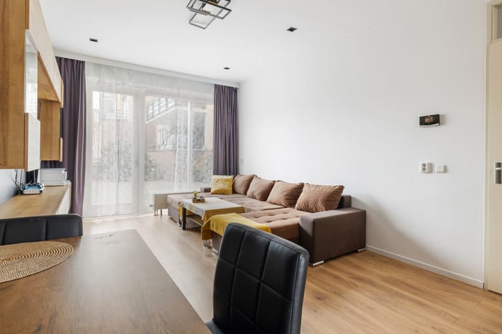 Foto 3 van Christinastraat 4