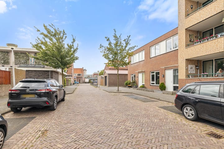 Foto 34 van Christinastraat 4