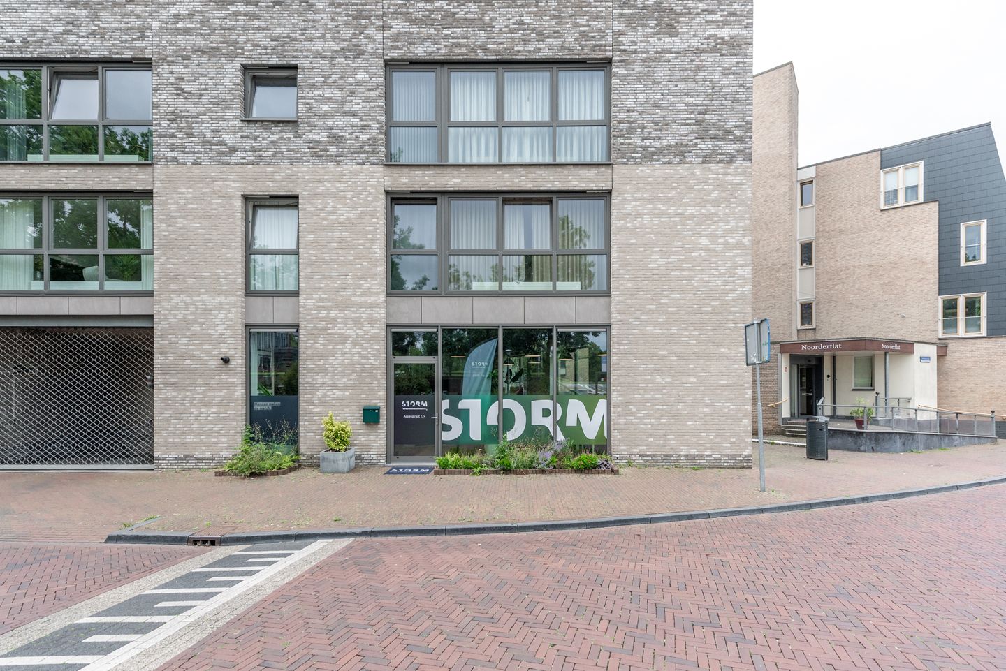 View photo 2 of Assiesstraat 124