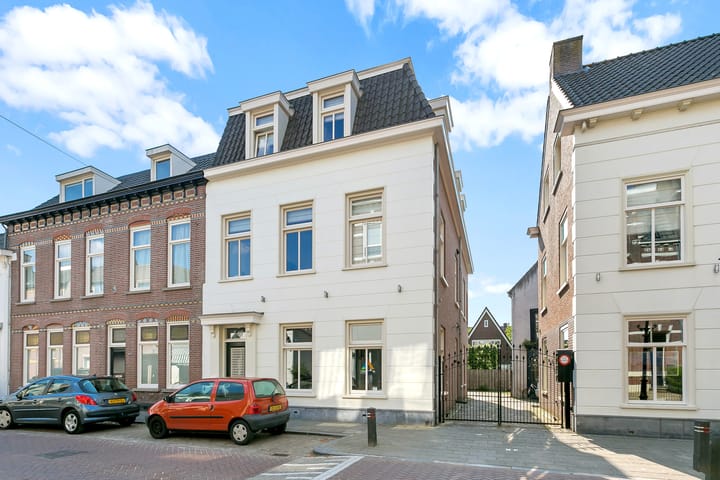 Ginnekenweg 240, Breda