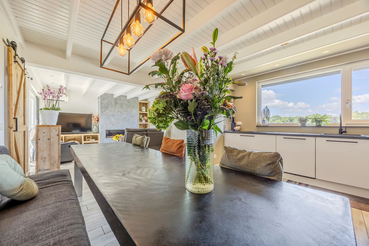 Foto 10 van Doorneindstraat 10-A