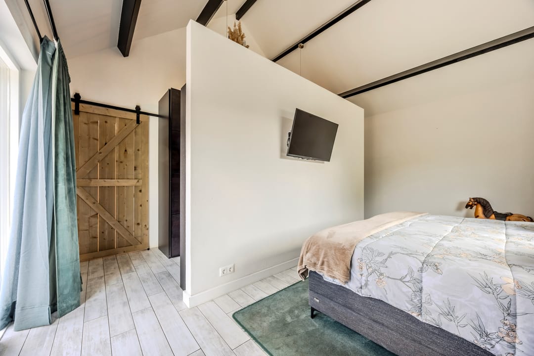 Foto 16 van Doorneindstraat 10-A