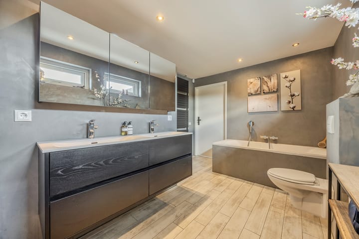 Foto 19 van Doorneindstraat 10-A