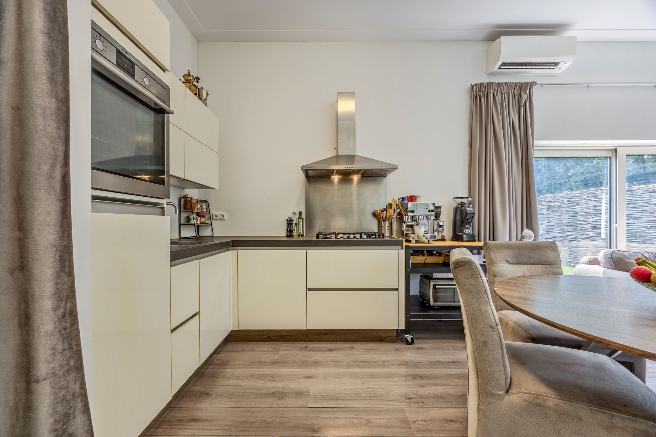 Foto 48 van Doorneindstraat 10-A