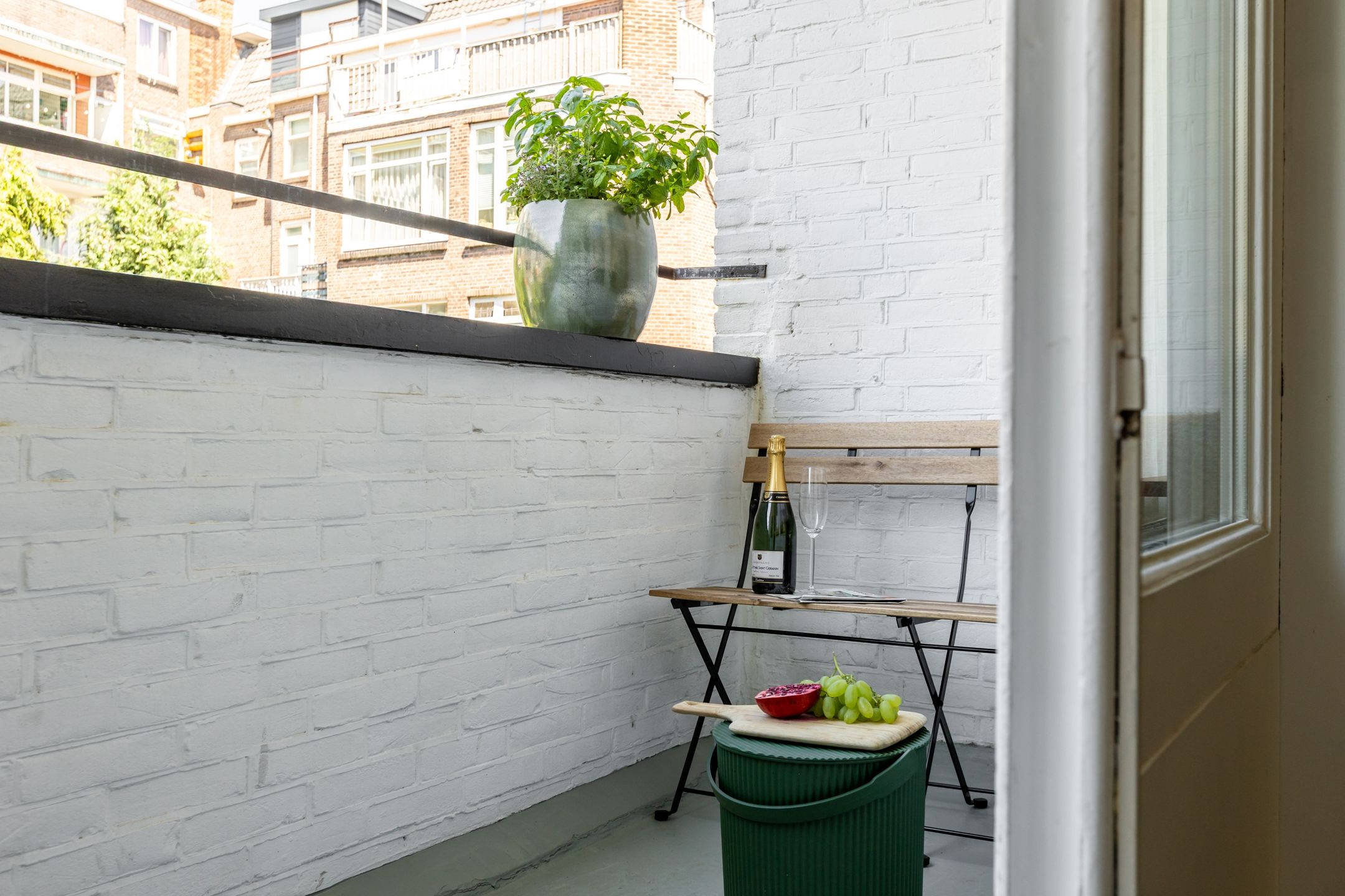 Foto 18 van Delfgaauwstraat 27-B