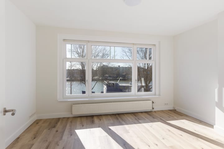 Photo 2 of Prins Hendrikkade 83-A02