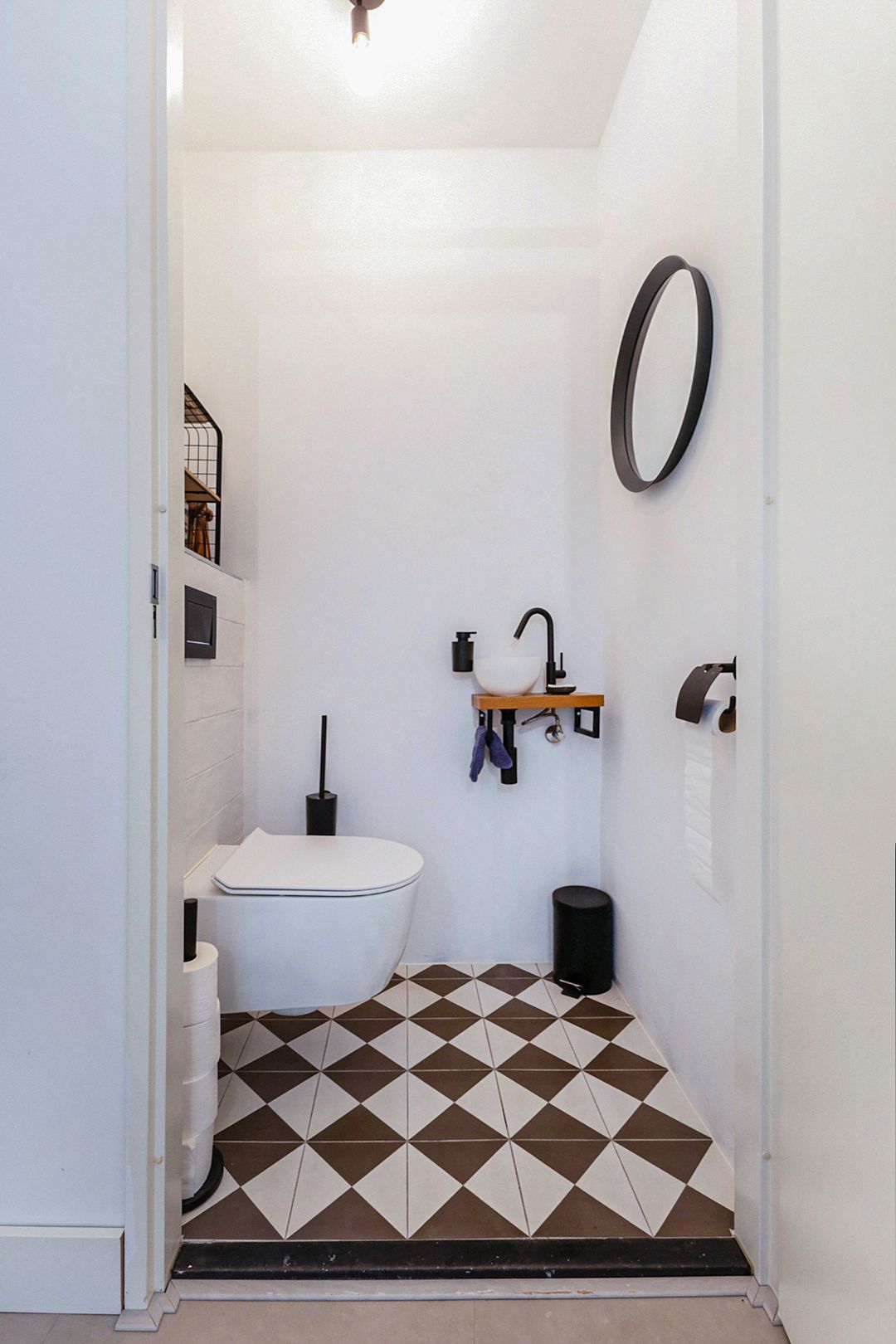 Photo 8 of Chabotstraat 32