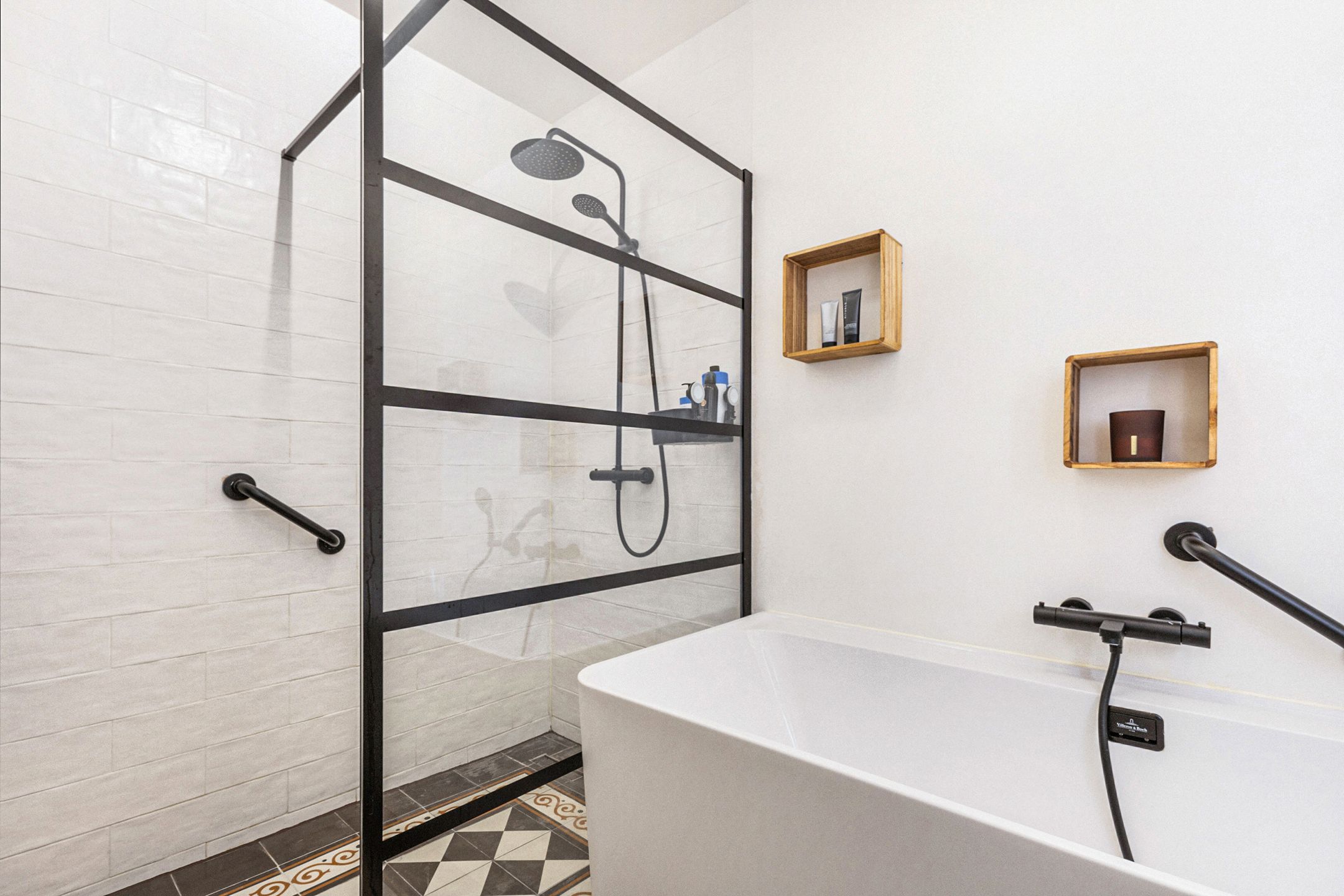 Photo 24 of Chabotstraat 32