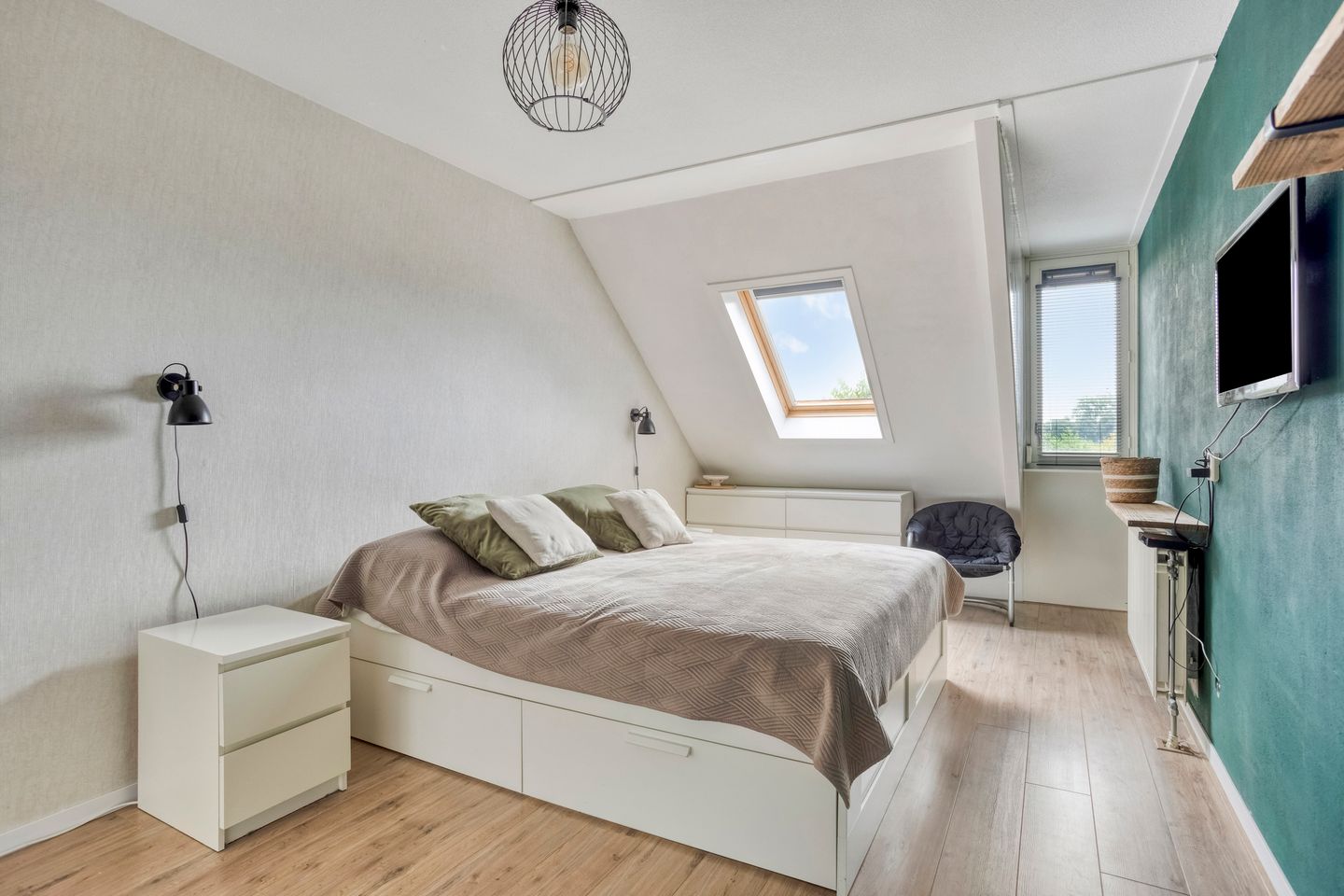 Foto 20 van de Flier 3840