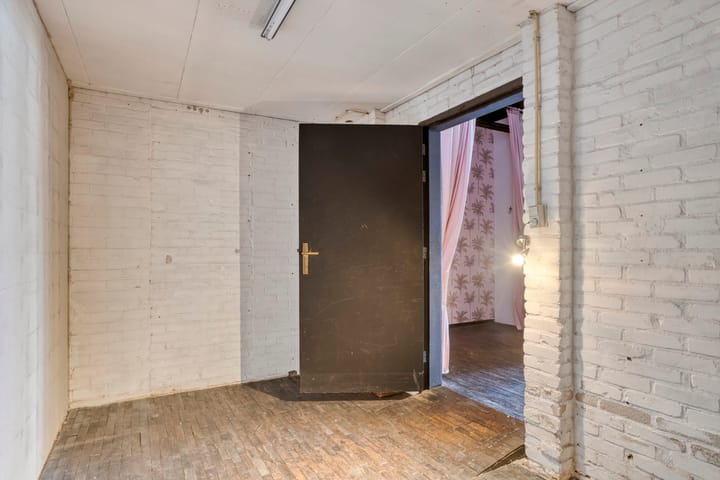 Photo 8 of Dr. Kuyperkade 23-A