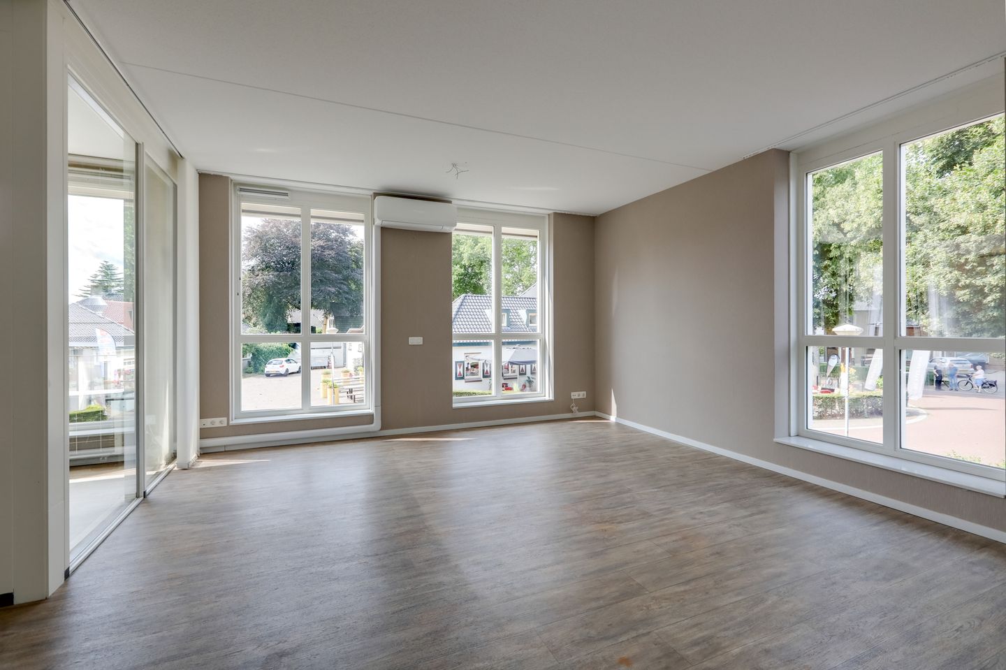 Foto 19 van Peeskesweg 1-5