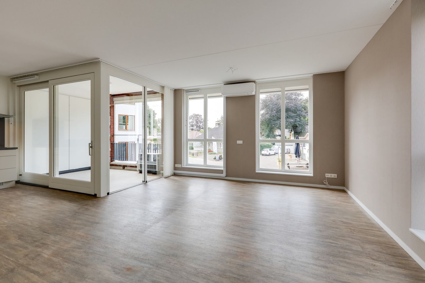 Foto 20 van Peeskesweg 1-5