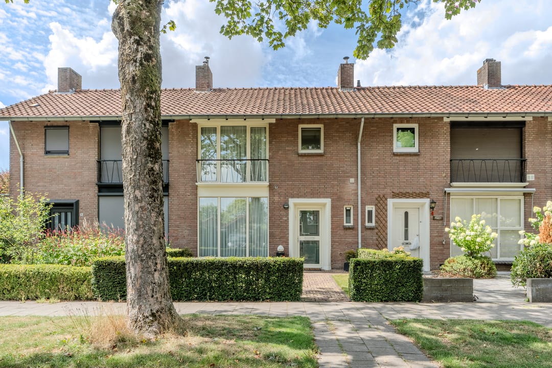 Foto 1 van Emmalaan 6