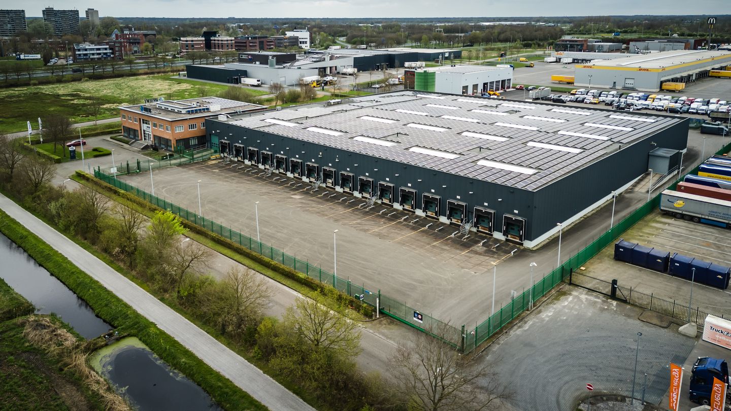 Bekijk foto 3 van Fahrenheitlaan 8