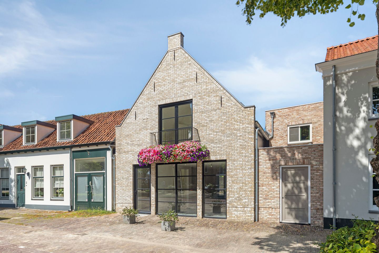 Foto 5 van Vrouwenpolderseweg 5-A