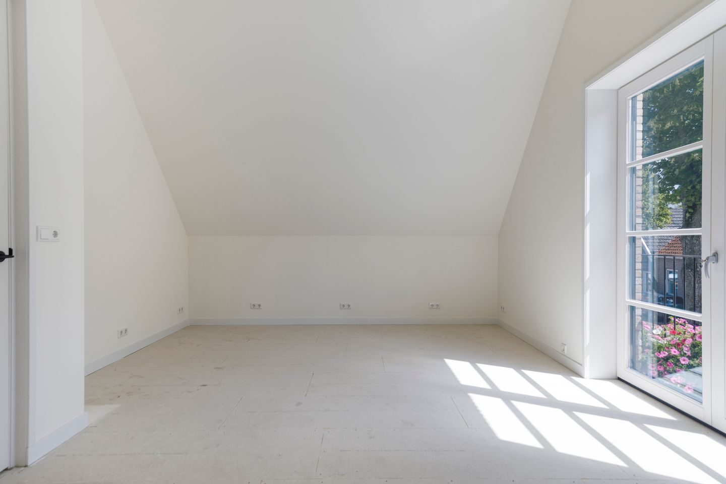 Foto 19 van Vrouwenpolderseweg 5-A